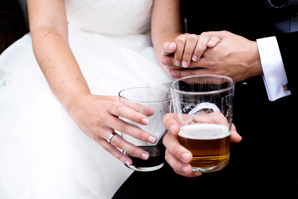 Adobe Stock - Photo d'illustration - La bière est devenue la star de nos cocktails et événements, elle a même dépassé le vin dans le coeur des Français