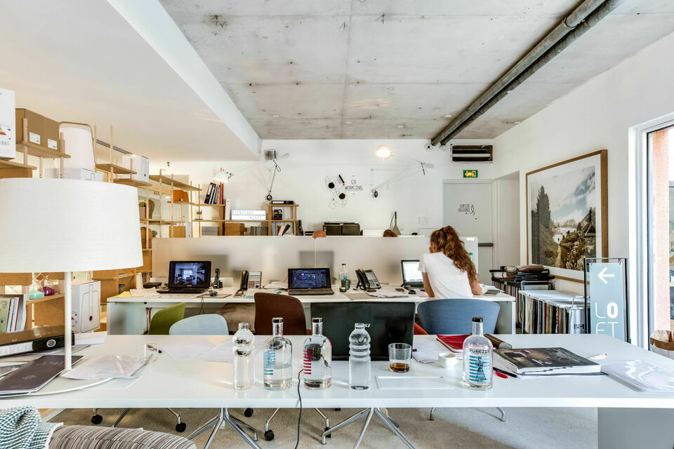 ABC Salles - Joya Lifestore est un espace vivant et facilitant les échanges tels que des comités de direction ou des formations.