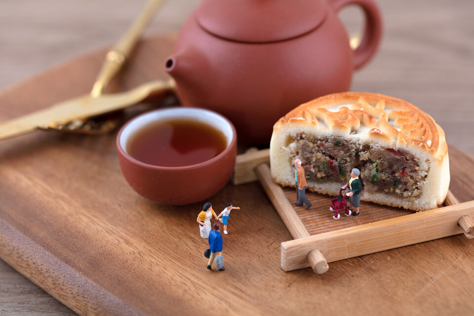 Adobe Stock - photo d'illustration - En Chine, pays où la coutume du cadeau est particulièrement présente, les habitants ont pour habitude de s'offrir des gâteaux de lune. Une pâtisserie qui cache une histoire d'amour millénaire.
