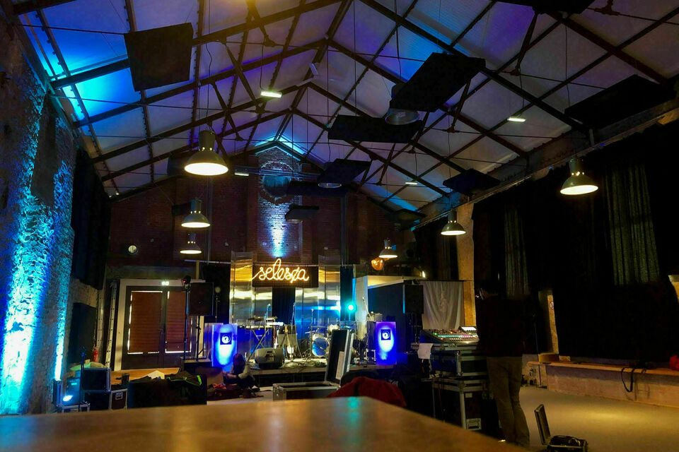ABC Salles - L'Open, en Normandie, est une salle adéquate pour un concert.