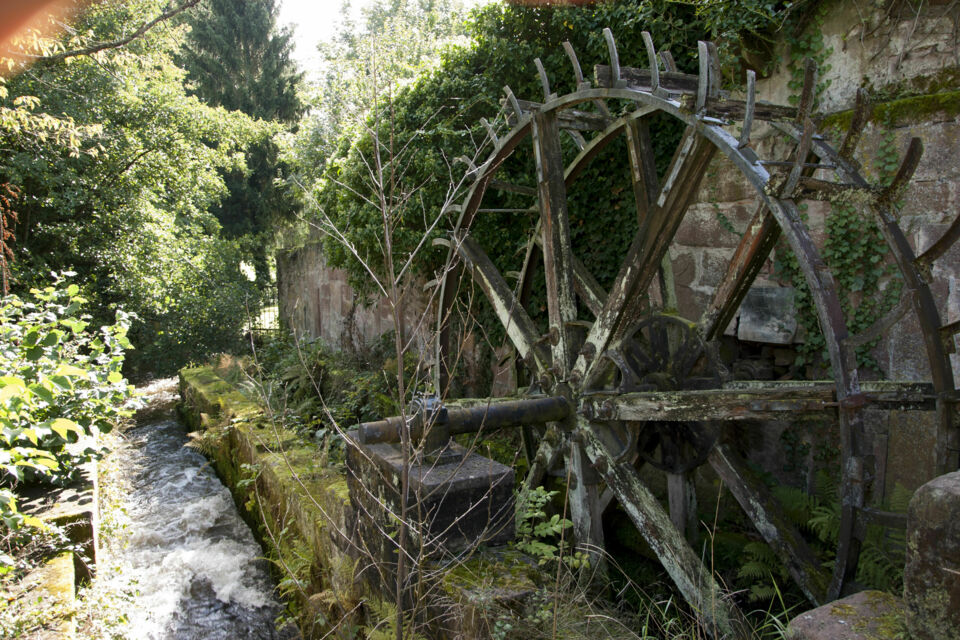 ABC Salles - Droits réservés - Un petit moulin à eau en bord de Moder. Les Lettres de Mon Moulin est un espace qui accueille désormais des réceptions professionnelles.