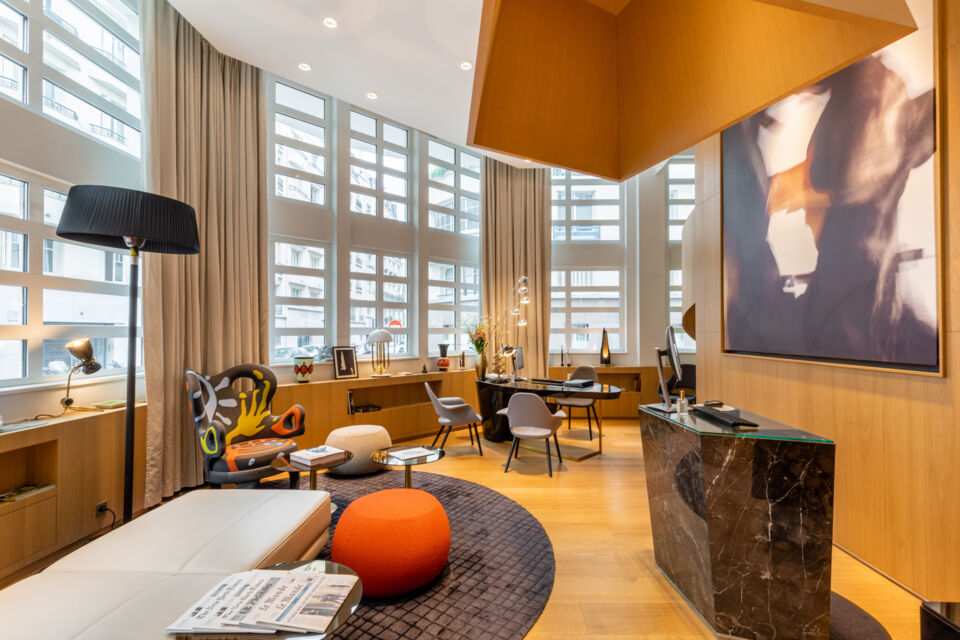 ABC Salles - l’hôtel Cinq Codet 5 possède une magnifique salle de réunion nichée en plein cœur de Paris, au design moderne et entièrement équipée.
