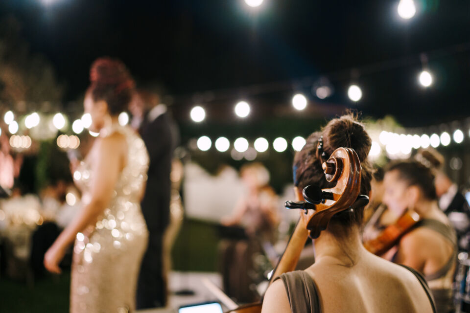 Adobe Stock - Photo d'illustration - La bossa nova, avec ses sonorités pleines de soleil, apporte une ambiance chaleureuse et festive à nos mariages, bals et autres soirées dansantes.