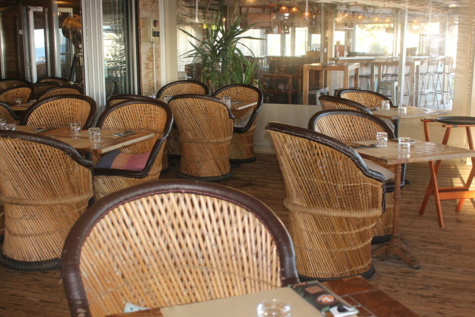 ABC Salles - Venez découvrir l'albatros, un restaurant situé à Palavas qui vous permettra d'organiser diverses activités nautiques avec vos convives : kitesurf, stand up paddle, voile, planche à voile, canoé-kayak, plongée...