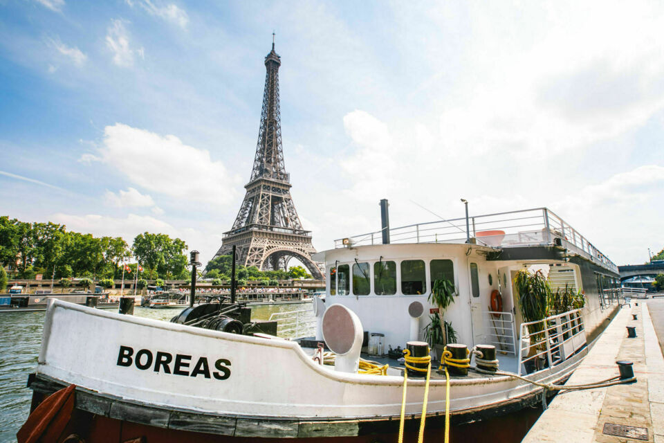 ABC Salles - Avec son allure imposante le Bateau Boréas est prêt à accueillir vos défilés les plus chic, le tout dans un cadre à couper le souffle.