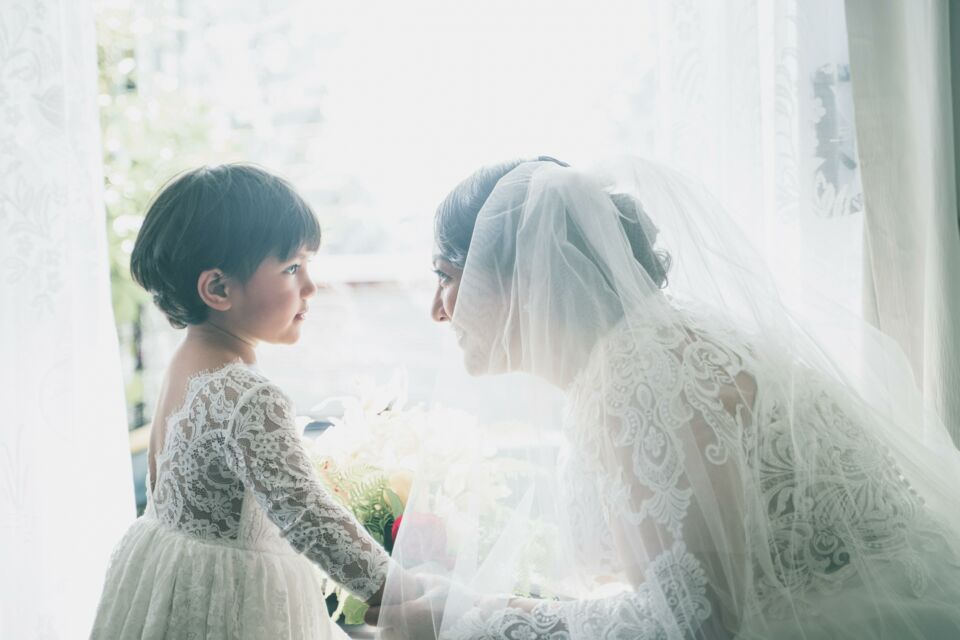 Pexels – Photo d’illustration - Occuper les enfants présents lors d’un mariage est le meilleur moyen d’éviter qu’ils s’ennuient et perturbent aussi bien la cérémonie que la fête.