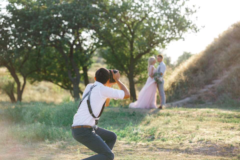 Adobe Stock - Photo d'illustration - Autrefois, les shootings photos étaient des pratiques solennelles et commerciales... Depuis ils se sont fait une place dans notre quotidien et, surtout, dans tous nos événements festifs !