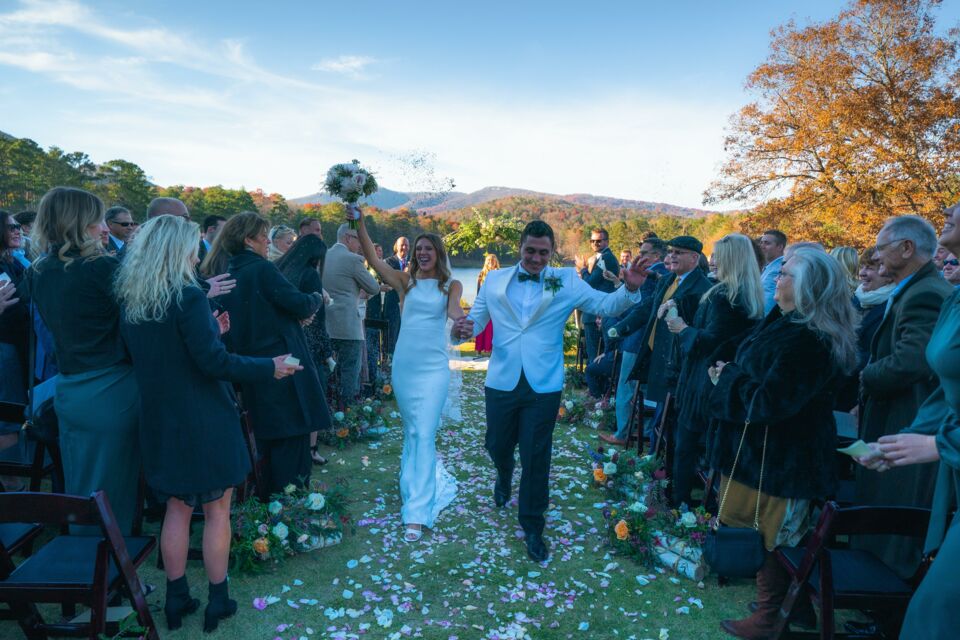 Pexels - Photo d'illustration - Le mariage intergénérationnel est une union avec des invités appartenant à différentes tranches d’âge.