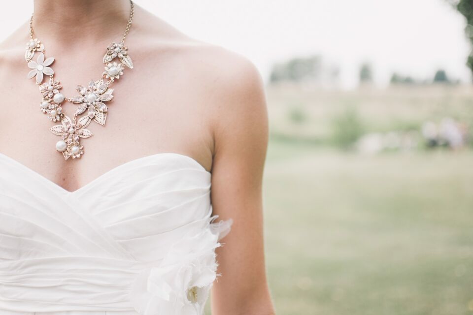 Pixabay - Photo d'illustration - Les bijoux de la mariée ajoutent une touche d'élégance et de symbolisme, sublimant sa beauté et exprimant son amour et son engagement.