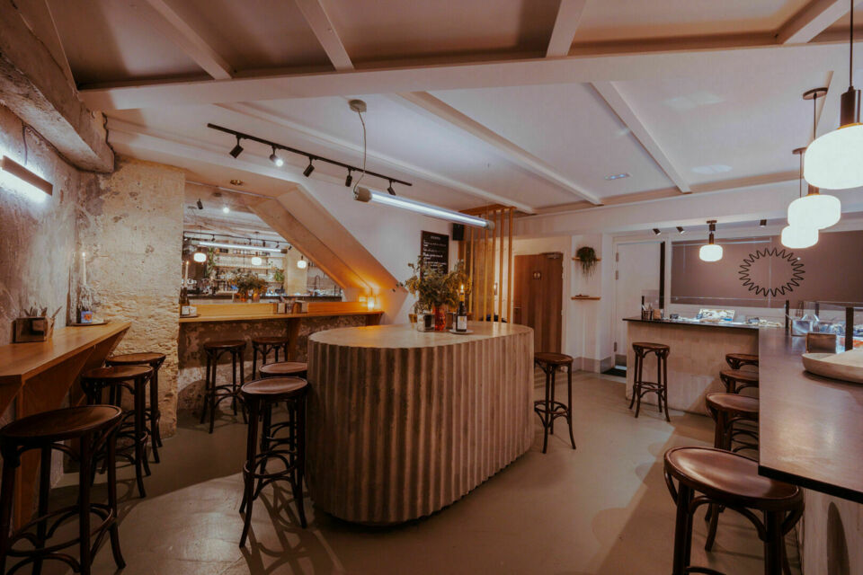 ABC Salles - L'Écaillerie vous ouvre ses portes pour célébrer vos moments les plus festifs dans une salle de 30 m².