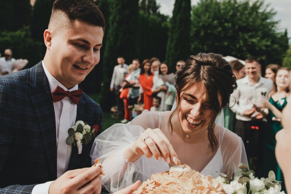 Pexels - Photo d'illustration - Incarnation de la vie, le pain, couplé au sel, protecteur, symbolise un mariage prospère, prononcer sous de bons auspices. 