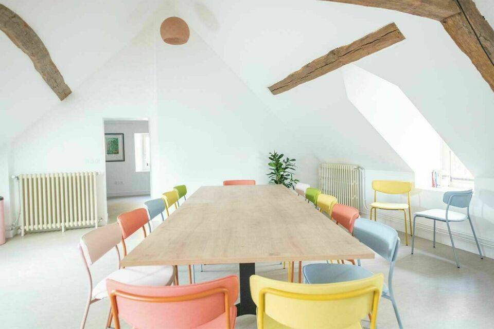 ABC Salles - Le Moulin de Vauboyen, ancien centre culturel et artistique international rénové par des passionnés pour créer les conditions propices à l'inspiration et à la déconnexion pendant des cessions de team building en entreprise.