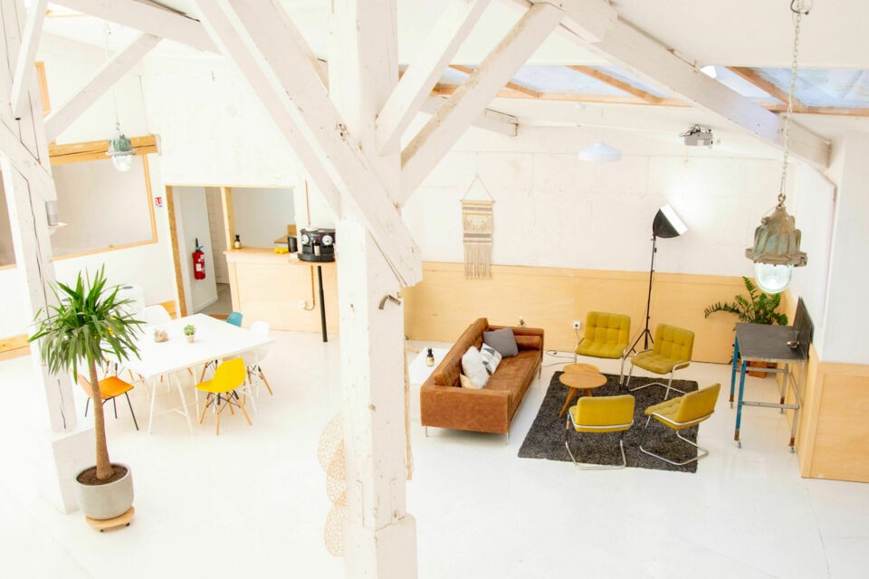 ABC Salles - Rue Piétonne, un établissement de 432m2 situé au cœur d'Aix-en-Provence, doté de différentes salles toutes rénovées et lumineuses.