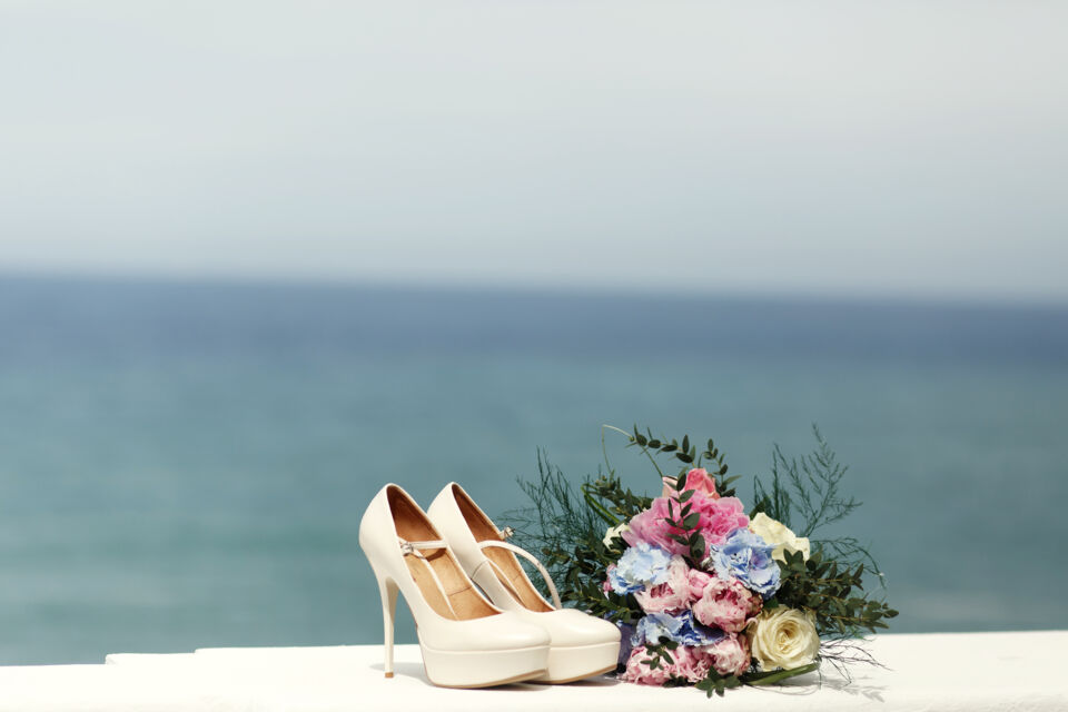 Freepik -  Photo d'illustration - Trouver chaussure à son pied n'est pas chose évidente en particulier lorsque celle-ci doit être portée le jour du mariage.