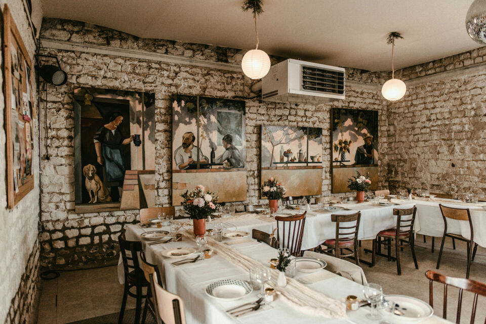 ABC Salles - Le Edmond, un restaurant disposant de plusieurs salles de réception et de fêtes et doté de tout le matériel nécessaire au bon déroulement de votre événenement.