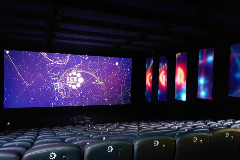 ABC Salles - Le cinéma CGR Villeneuve-lès-Béziers, dotées de salles équipées d'une connexion Wi-Fi, de projecteurs cinéma, de régies son et vidéo.