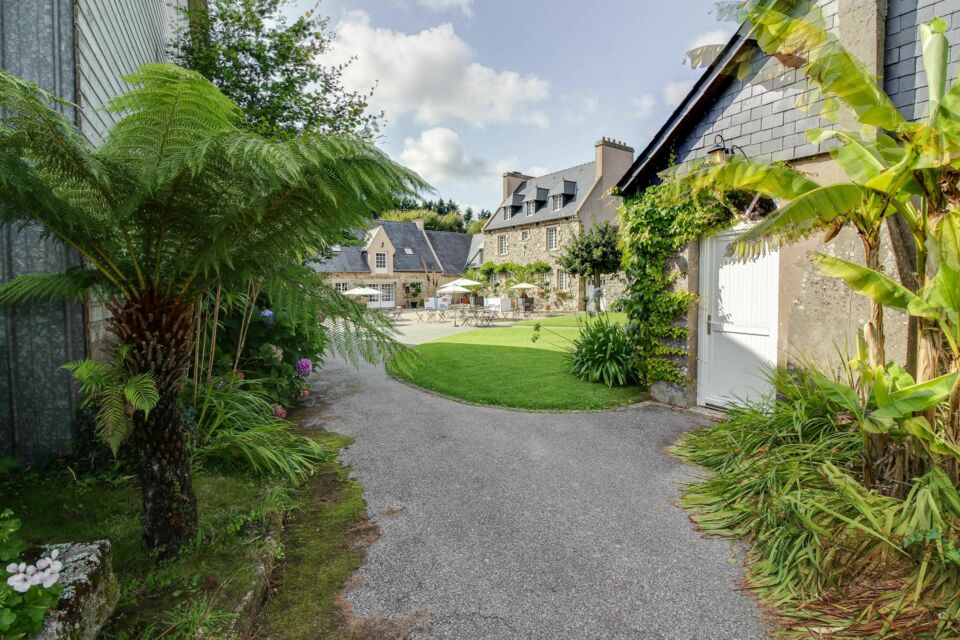 ABC Salles - Domaine de la Ferme Quentel - Demeure traditionnelle d’architecture typiquement française et située dans l’un des plus beaux villages de France, cet établissement vous accueille pour vos événements professionnels et privés.