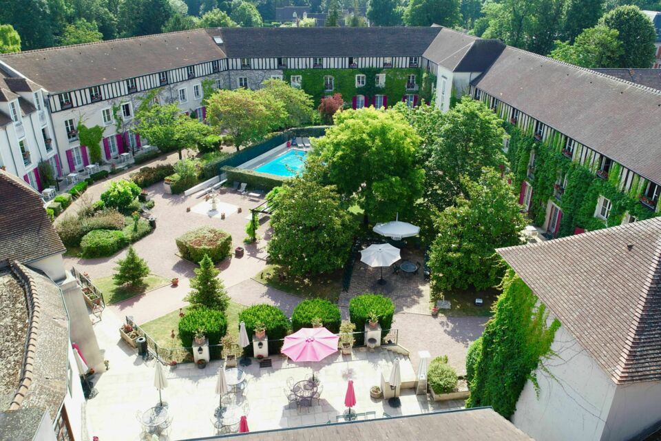 ABC Salles - DR- Disposant d'un jardin paysagé, le Domaine de Gressy est une adresse incontournable pour organiser vos évènements dans espaceqs végétalisés et bien arborés