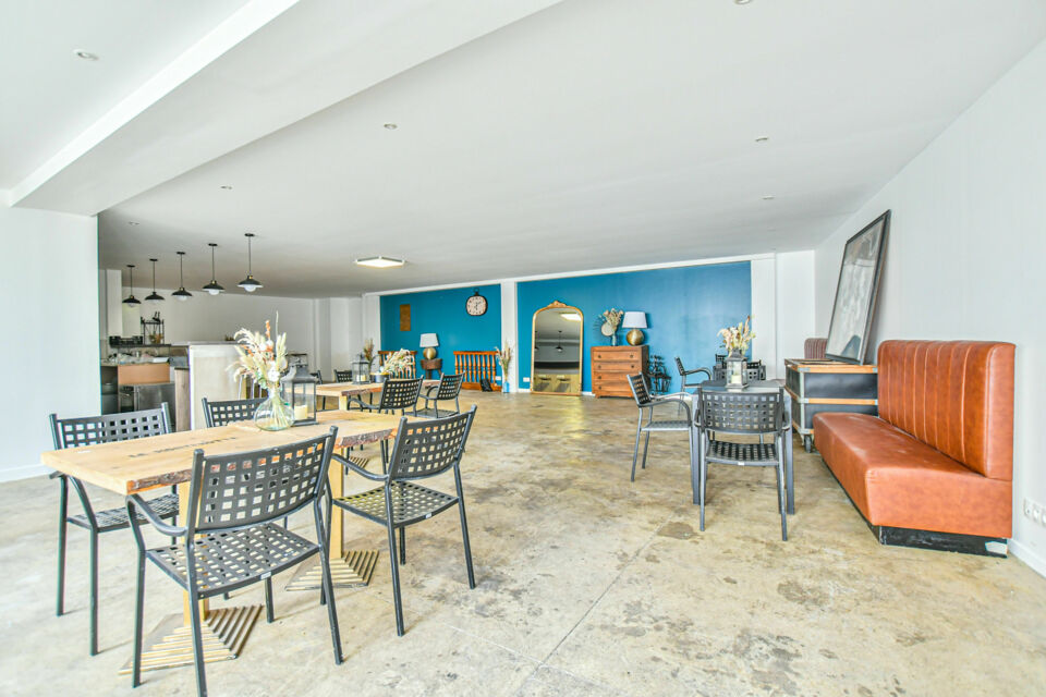 ABC Salles - Le Loft Designer possède une salle principale de 166 m², entièrement modulable pour vos conférences de presse et lancements de produits.