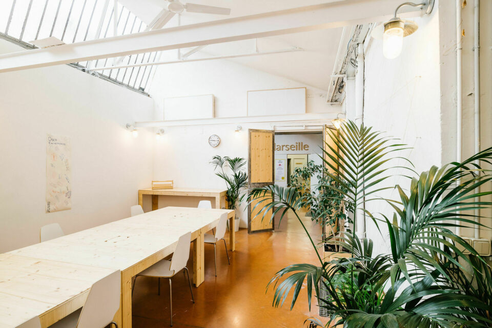 ABC Salles - Droits réservés - Soutenant l'entrepreneuriat et l'innovation,  Make It Marseille offre différents espaces et outils à ses clients pour organiser un séminaire à la hauteur de leurs attentes.  