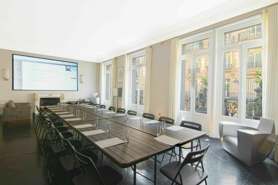 ABC SALLES - DR - L'Appartement Loft Triangle d'or est particulièrement indiqué pour les événements professionnels de type réunion et séminaire, mais aussi pour les conférences de presse.