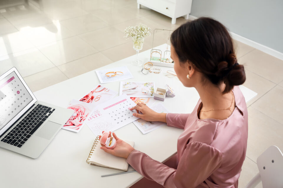 Adobe Stock - Photo d'illustration - Quantité de détails concernant le mariage préoccupent les mariés au point d'être une importante source de stress.