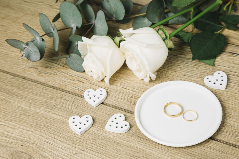 Freepik - Photo d'illustration -  Le mariage blanc est un sujet complexe et sensible, révélateur des défis contemporains liés à la migration et à la régularisation des statuts.