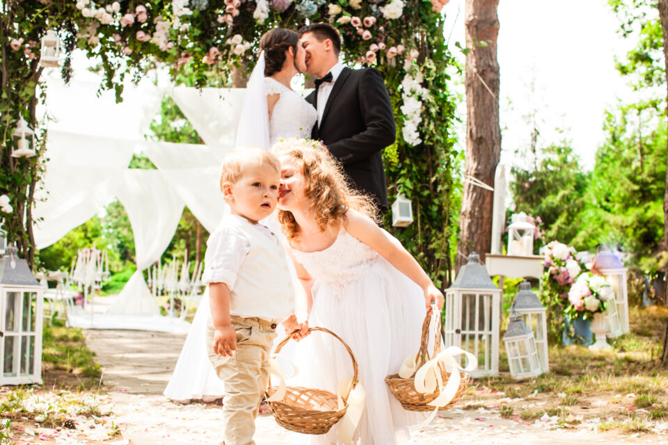  Adobe Stock - Photo d'illustration - L'organisation d'un mariage kids-friendly représente une solution pour assurer le bon déroulement de votre mariage.