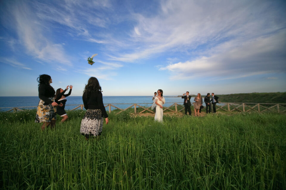 Adobe Stock - Photo d'illustration - Tandis que certaines traditions et tendances nuptiales demeurent indispensables, d'autres sont perçues comme désuètes, voire gênantes.