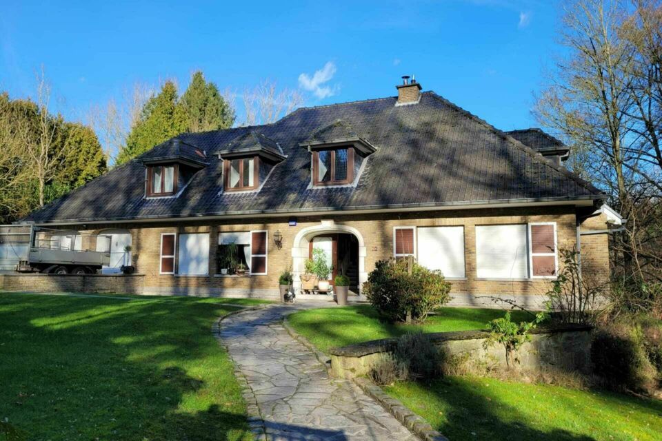 ABC Salles - Droits réservés - Disposant d’une grande terrasse et d’un espace lounge sous tentes, Villa Privée Bierges à Wavre est un établissement d'exception pour vos temps forts en famille ou entre amis.  
