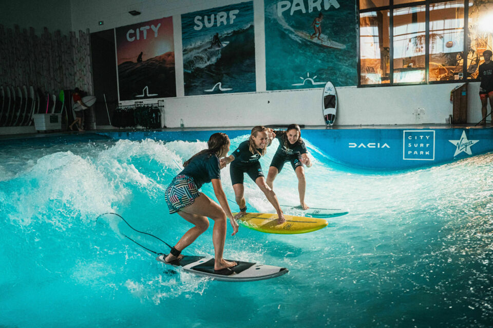 ABC Salles - Droits Réservés - City Surf Park, complexe sportif et centre de loisirs à Décines-Charpieu est un établissement remarquable pour organiser un événement sportif autour du surf et des sensations fortes 