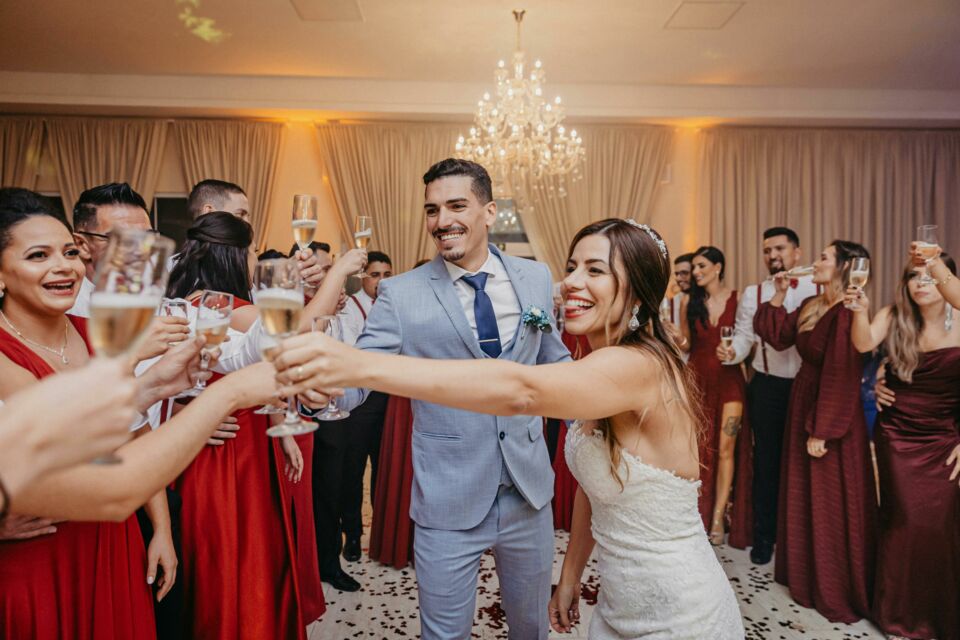 Pexels - Photo d’illustration -  Pour dresser la liste d’invités de son mariage, il est essentiel de prendre en compte les relations personnelles, les contraintes budgétaires et la capacité du lieu de réception. 