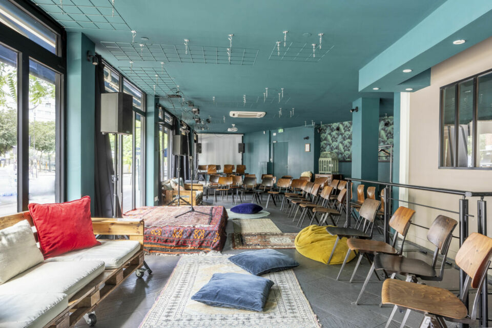 ABC Salles - droits réservés - Chaleureux et convivial, le restaurant et salle de concert Be-Jazzy vous accueille à Paris 18e, pour une fête de rentrée scolaire ludique et amusante.  