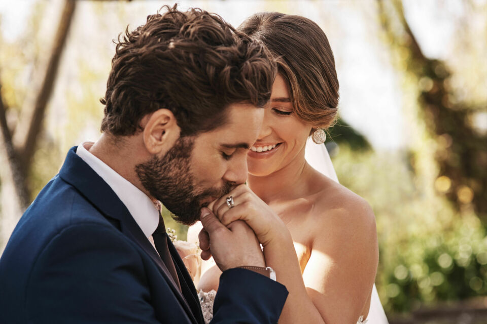 Adobe Stock - Photo d'illustration - A travers des choix subtils et réfléchis, osez transformer votre mariage en une œuvre d’art moderne.