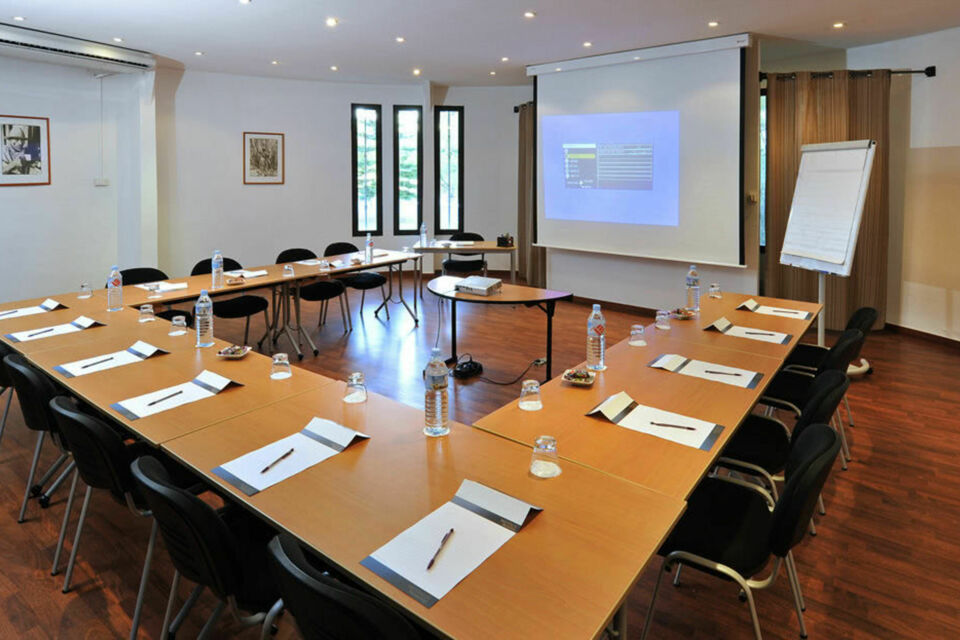 ABC Salles – DR - Relais de l'Hermitage : un lieu idéal pour vos séminaires résidentiels au cœur de la Réunion, avec des espaces de réunion modernes, un cadre tropical exceptionnel et une multitude d'activités pour renforcer la cohésion d'équipe. 