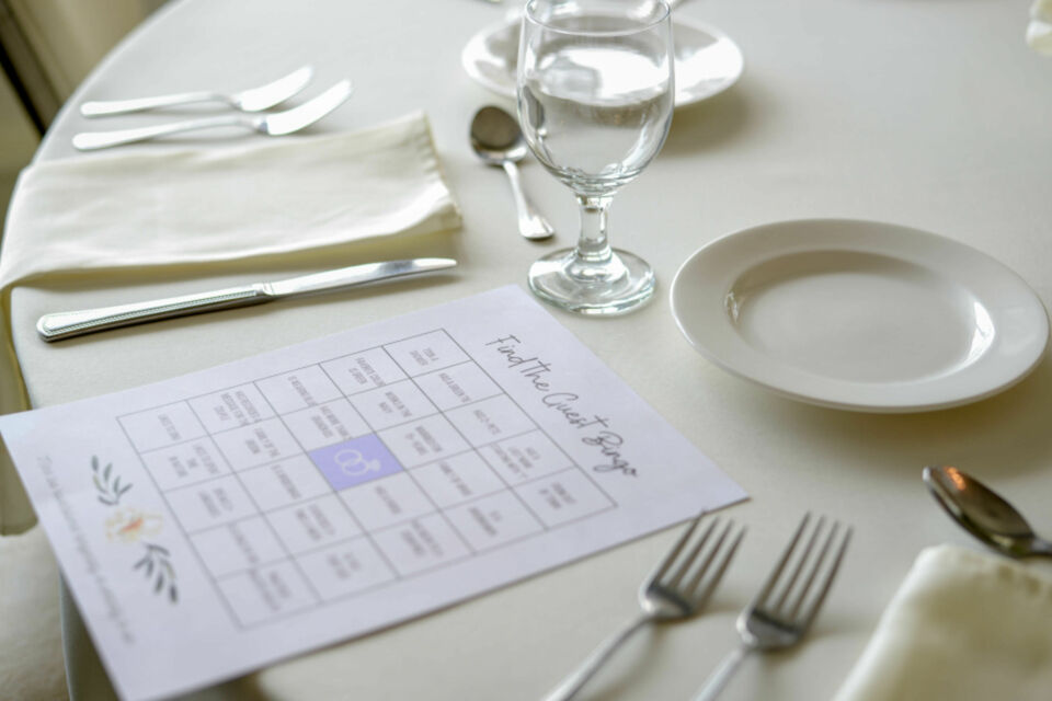 Adobe Stock - Photo d'illustration - La grille de loto personnalisée est un jeu parfait pour animer et faire participer tous vos invités à l'occasion de votre fête de mariage.