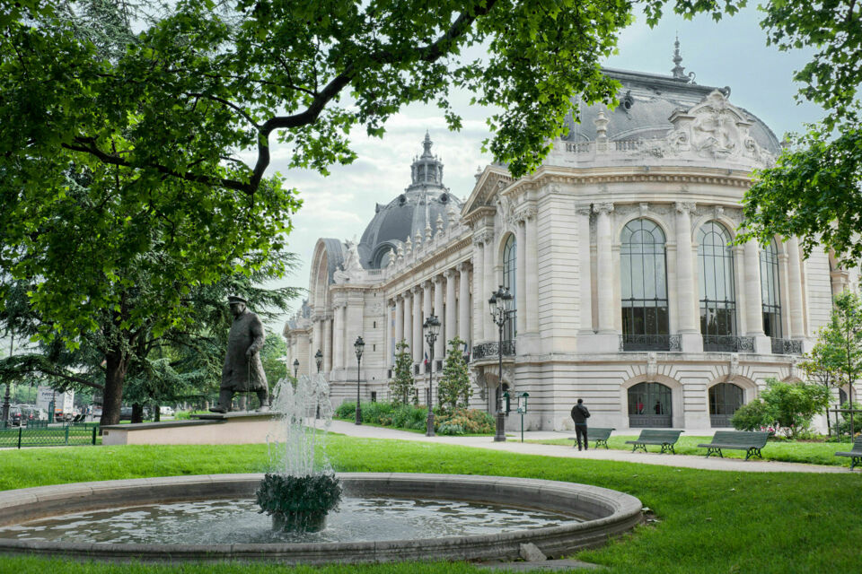 ABC Salles – DR - Avec ses grandes baies vitrées offrant des vues sur la Seine et son jardin intérieur luxuriant, Le Petit Palais est parfait pour clore l’année entre collègues dans une ambiance festive et conviviale.  