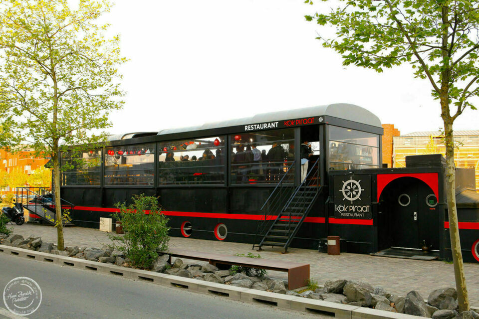 ABC Salles - DR -  La Péniche Kok Piraat à Lille  est un lieu charmant et unique, parfait pour des événements variés.  