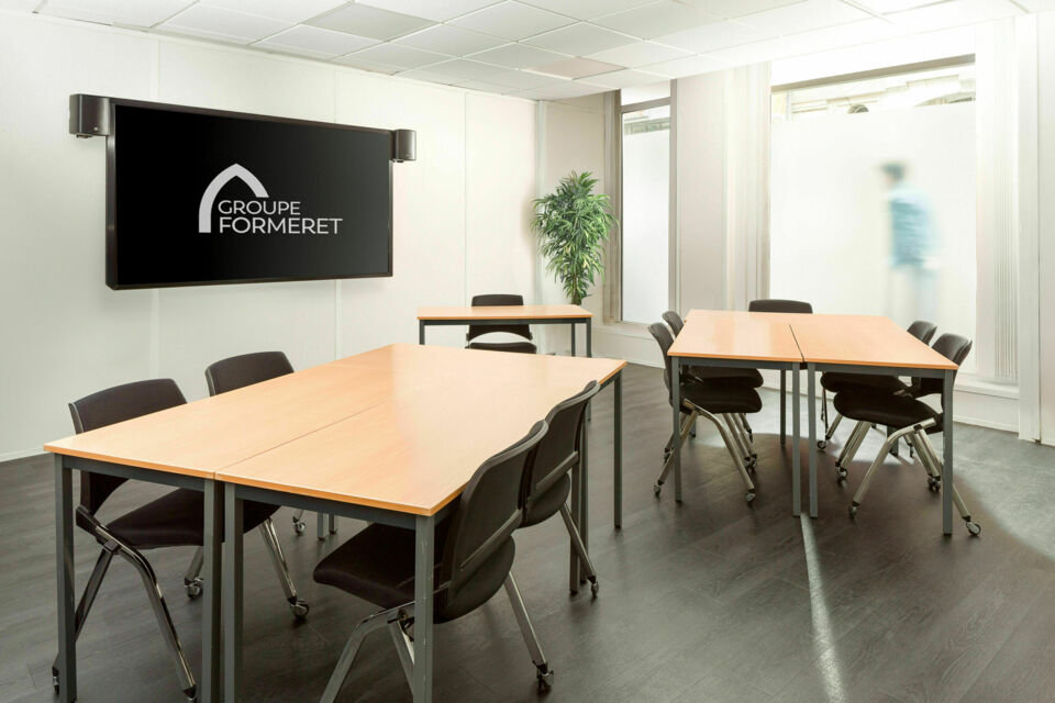ABC Salles - Droits Réservé - Écrans tactiles, mobilier élégant, technologie de pointe : rien n’est laissé au hasard à l'Espace Cléry pour répondre aux attentes des événements modernes.