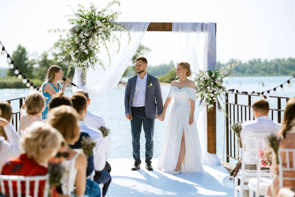 Adobe Stock-  Photo d'illustration -  Lorsqu'on réunit des centaines de personnes pour célébrer un grand mariage assurer leur sécurité devient crucial pour garantir que la fête reste mémorable pour de bonnes raisons.
