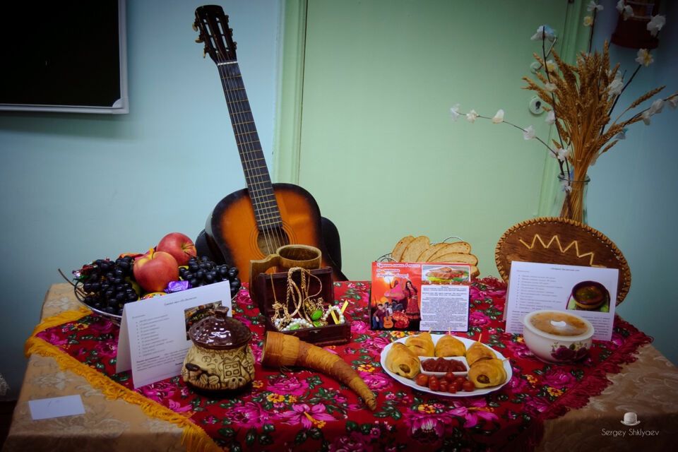Adobe Stock - Photo d'illustration-Servir des plats riches et variés lors d’un mariage reflète non seulement l’importance de l’événement, mais aussi les valeurs fondamentales de la communauté