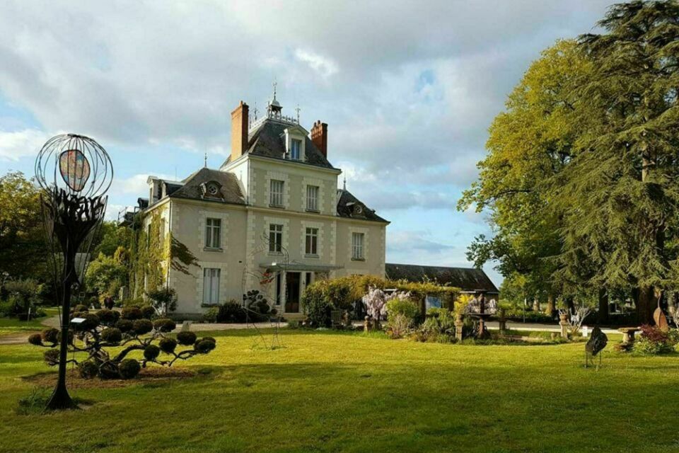 ABC Salles – DR- La Forêt des Arts offre un cadre idyllique au cœur de la nature où le raffinement du château et la beauté de ses jardins créent l'ambiance parfaite pour un événement mémorable.