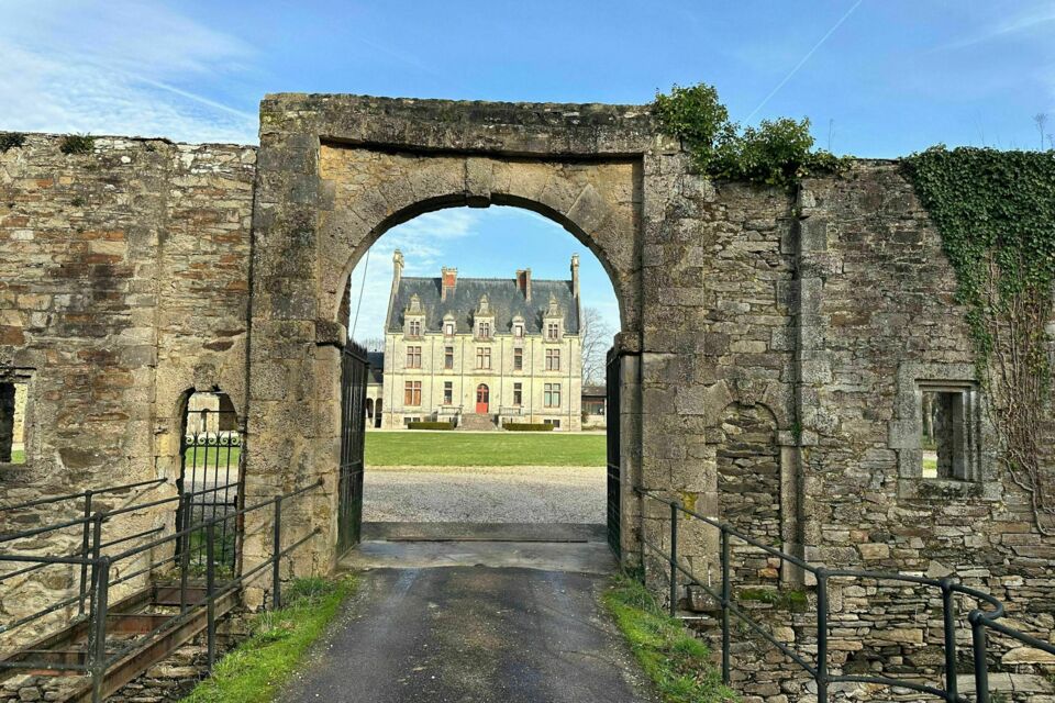 ABC Salles – DR – Niché dans le Pays de la Loire entre Nantes et La Baule, le Château de Coislin à Campbon offre un cadre enchanteur et historique pour un mariage prestigieux.
