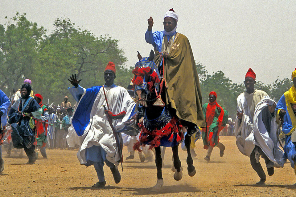 Flickr - Photo d'illustration  - Le Durbar est une procession équestre nigériane réalisée pour l'Aïd. Il offre un spectacle empreint de tradition et d'authenticité, inspirant alors spectateurs et amateurs de festivités.