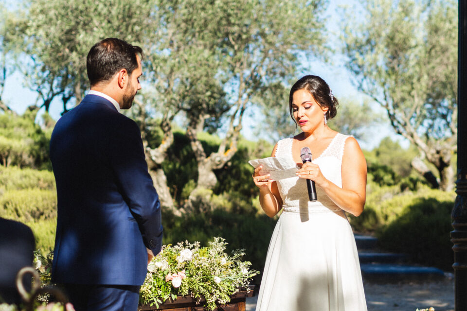 Adobe Stock - Photo d'illustration - L'intelligence artificielle transforme les préparatifs de mariage, mais menace-t-elle l'authenticité et l'émotion des vœux ?