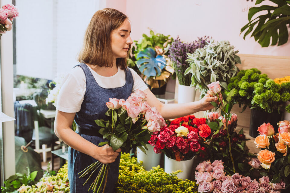 Freepik - Photo d'illustration - Choisir un fleuriste écoresponsable, c’est avant tout faire un choix en accord avec vos valeurs.