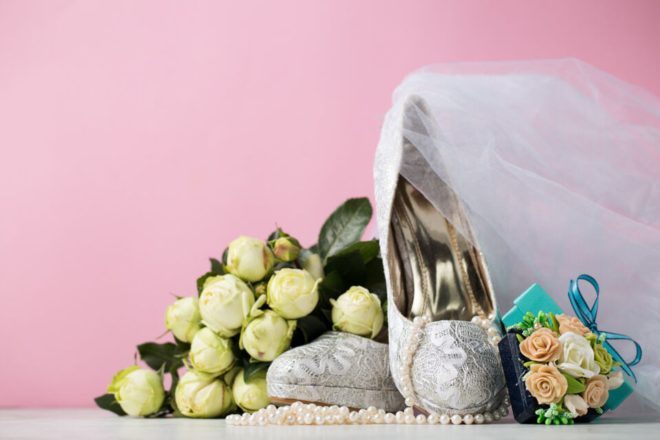 Freepik- Photo d'illustration - De plus en plus de couples optent pour des mariages plus modestes ou autofinancés, et certaines familles assouplissent leurs exigences en matière de dot et de cérémonies fastueuses.