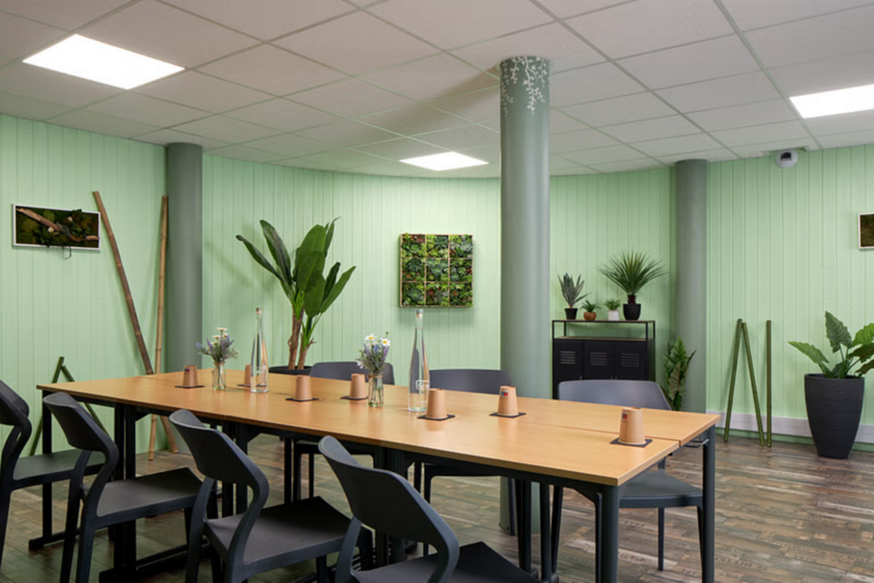 ABC Salles – DR - Situé à Saint-Lambert, dans les Yvelines, le Centre Port Royal, vous reçoit pour des rassemblements professionnels en tout genre : Conférence, journée d'étude, team building, déjeuner d'affaires, séminaire résidentiel, etc.