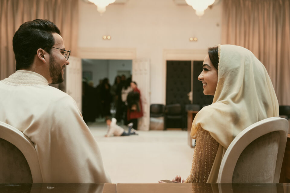 Adobe Stock- Photo d'illustration -&nbsp;Dans les pays arabes, les traditions post-mariage incluent des célébrations festives prolongées, des repas familiaux, des chants, danses et rituels renforçant l'union et la communauté.