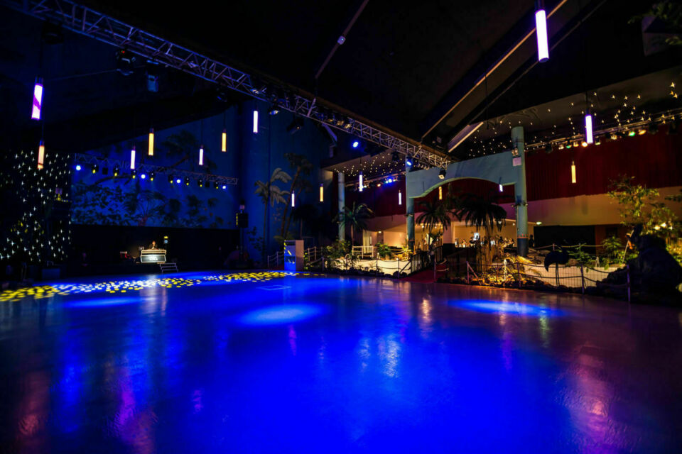 ABC Salles - DR - La Palmeraie, un lieu extraordinaire au décor tropical, vous transporte dans un univers exotique pour tous vos événements, privés ou professionnels.

